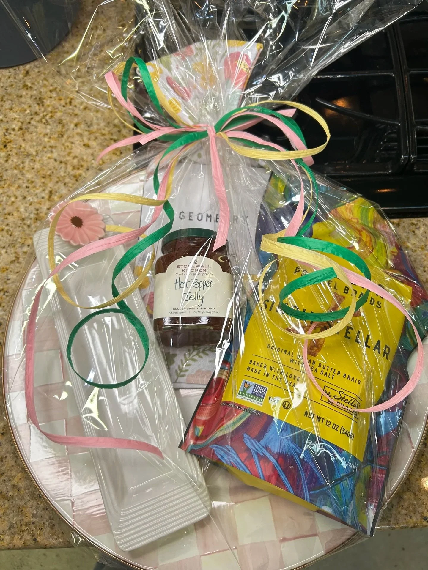 ELEVATED CHARM COLLECTION
$183.00

 A cheerful blend of style, charm, and delicious detail.

This beautifully curated bundle features a statement-making MacKenzie-Childs platter paired with a Nora Fleming cracker tray and mini, creating a presentatio