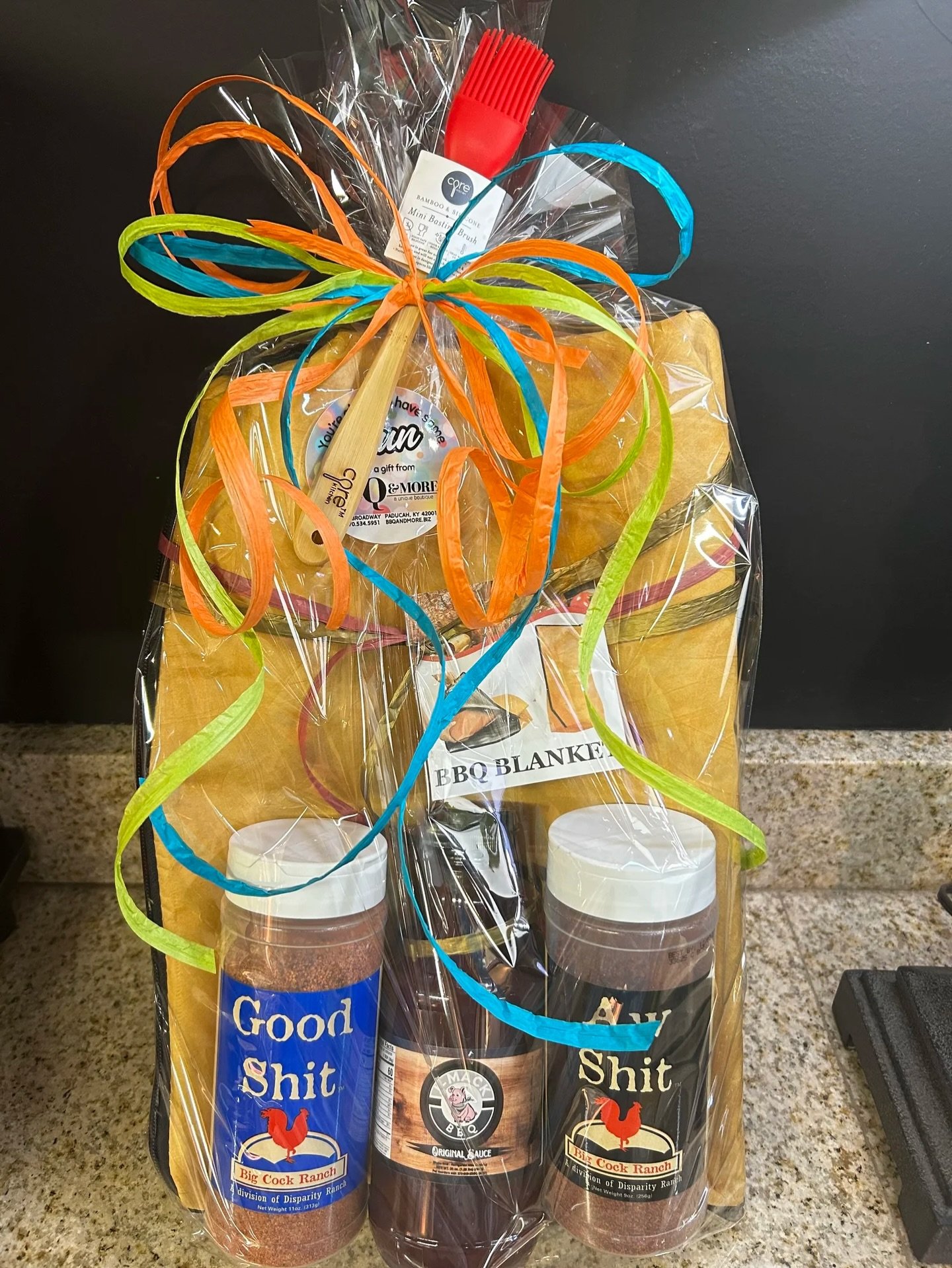 PITMASTER&rsquo;S SIGNATURE COLLECTION
$70.00

 A bold, crowd-pleasing bundle curated for those who take their grilling seriously. This striking assortment pairs a cozy BBQ blanket with flavor-packed essentials designed to elevate every cookout. Feat