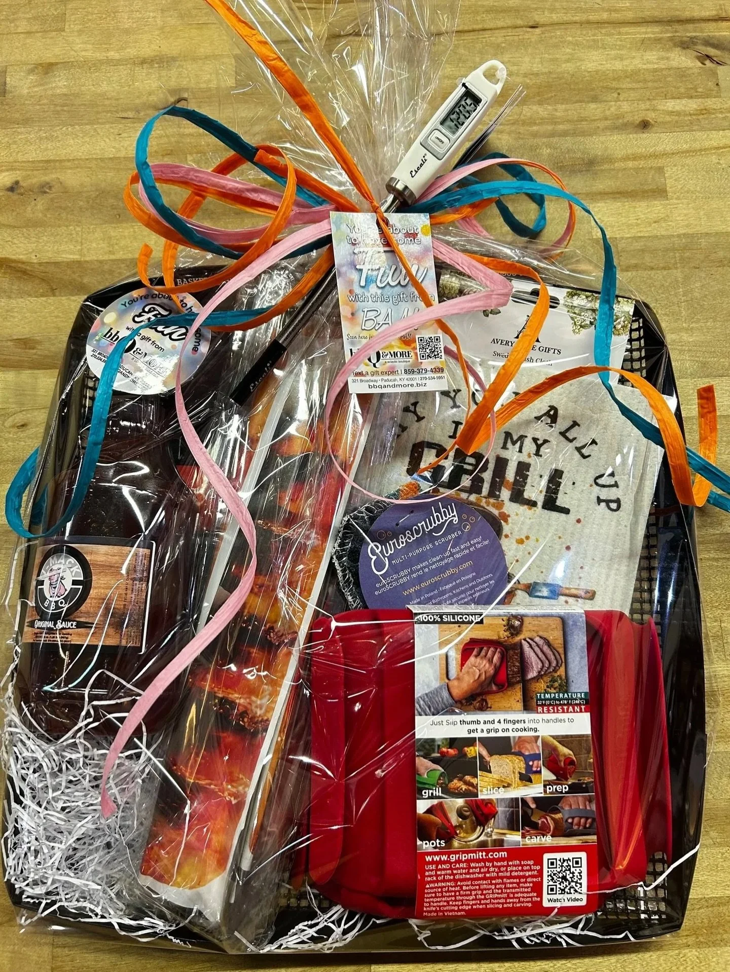 Everything needed to fire up confidence at the grill. This bundle combines practical grilling essentials with bold, flavor-boosting favorites, creating a gift that feels exciting, useful, and ready for action. Perfect for cookout lovers, weekend gril