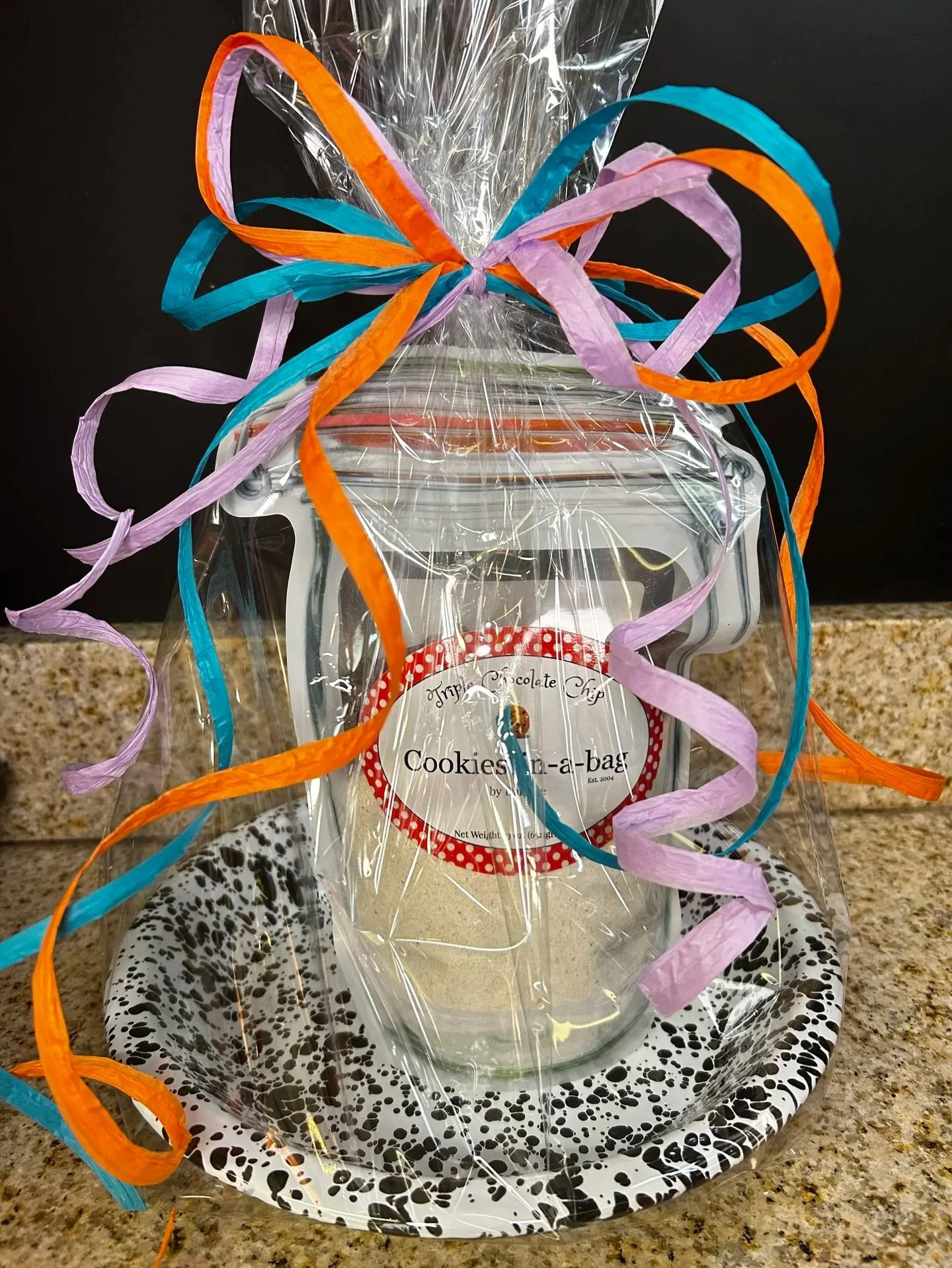 A cheerful little bundle designed to spark instant joy.

This gift pairs a charming enamelware pie plate with a beloved Cookies-in-a-Bag mix, ready to turn any kitchen into a happy place.

Perfect for hostess treats, birthdays, thank-you gifts, or th