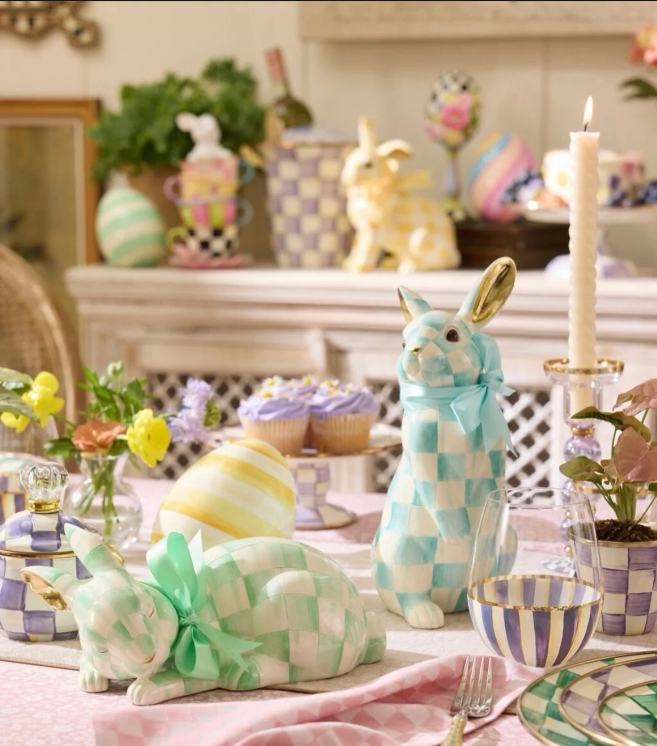 Have you ever seen a sweeter duo? These precious @mackenziechilds bunnies can stand alone or be grouped together. Grab one, two, or more and create an Easter space that whimsical, fun, and classic 🐇💕

Give the best gift, host the best gathering, ha