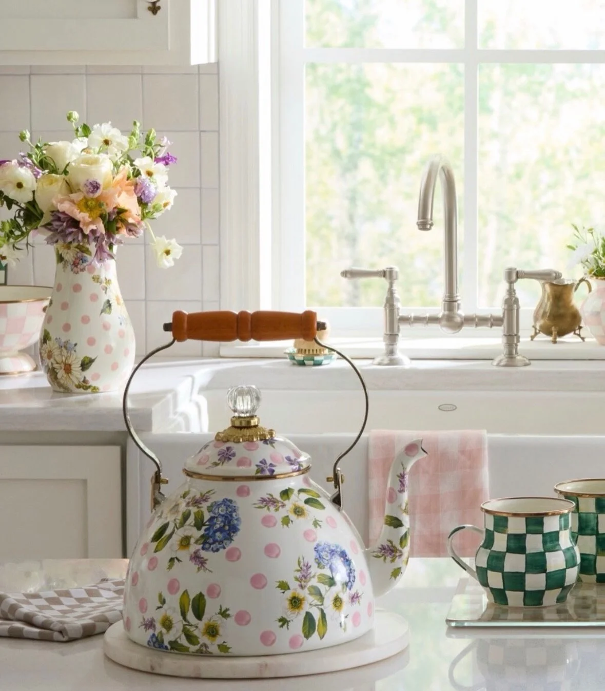 Petals, patterns, and a whole lot of pretty 🌸✨
These floral pieces from MacKenzie-Childs are giving timeless charm with a playful twist, and we are here for it.

Perfect for adding a little joy to your kitchen, table, or everyday moments 💐

Which p