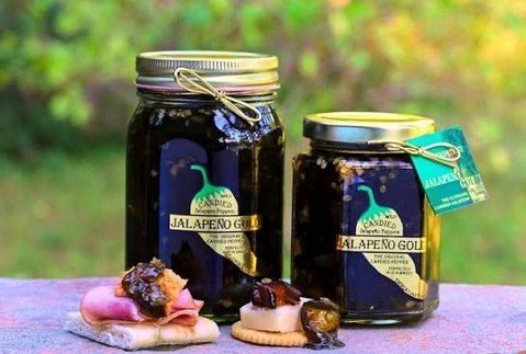 What are we constantly reordering for the shop?! 
Jalape&ntilde;o Gold! 

Sweet, a little spicy, and seriously addictive 🔥
Jalape&ntilde;o Gold is that &ldquo;just one more bite&rdquo; kind of spread, perfect over cream cheese, brushed on grilled me