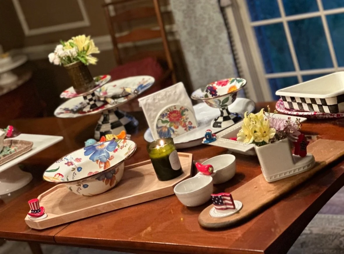 Red, white, and beautifully set 🇺🇸

Memorial Day hosting made simple with our favorite Nora Fleming pieces, because every gathering deserves a little charm and a lot of meaning. From sweet treats to savory bites, just add a mini and let your table 