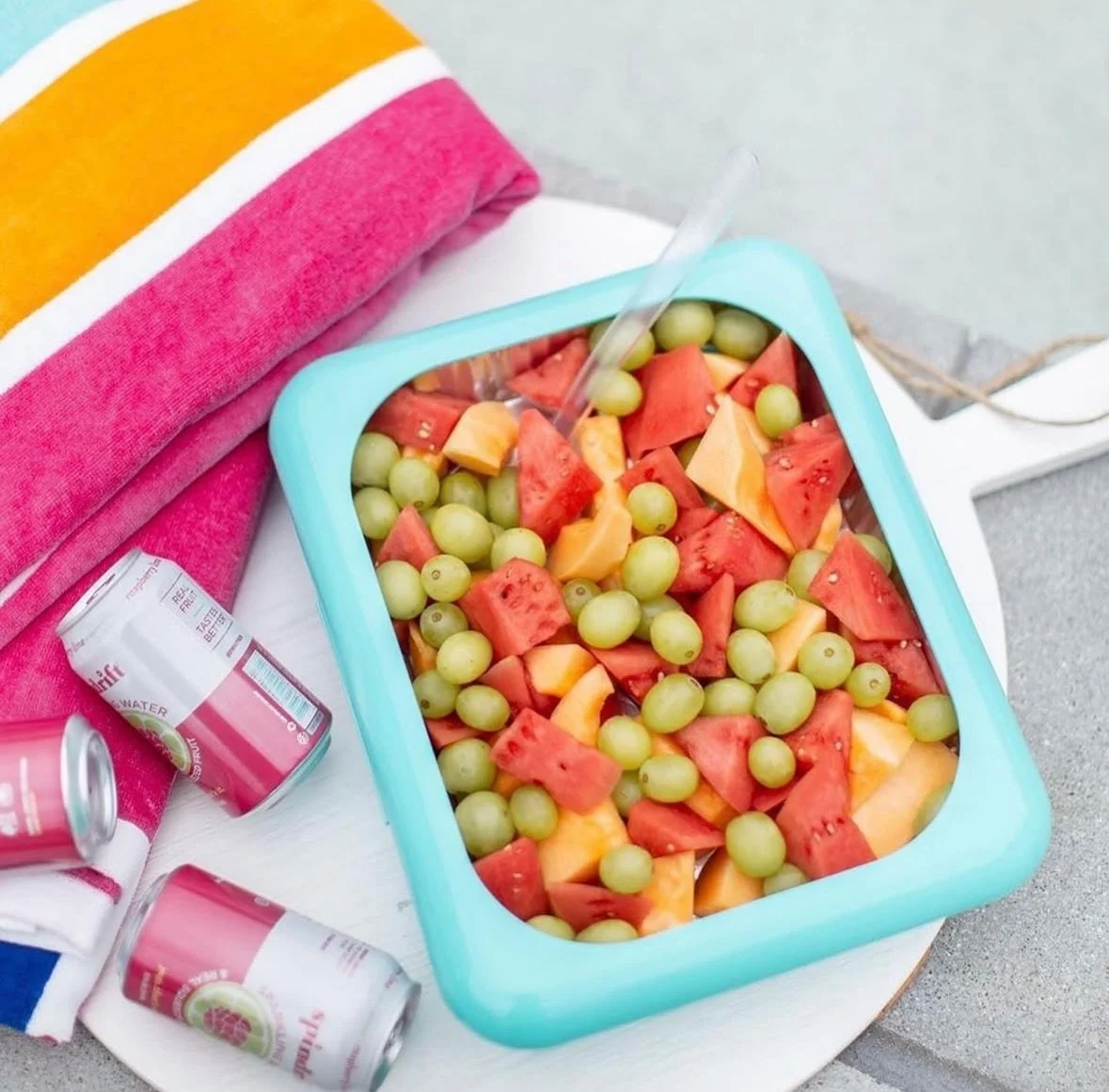 If I had 5 seconds to tell you why you need a Fancy Panz, this is what I&rsquo;d say:
Perfect for summer! 😎🏝
Foil pan and serving spoon included. 
The easiest way to take food on the go. 
100% made in USA 🇺🇸

🏬Shop in Store: 321 Broadway, Paduca