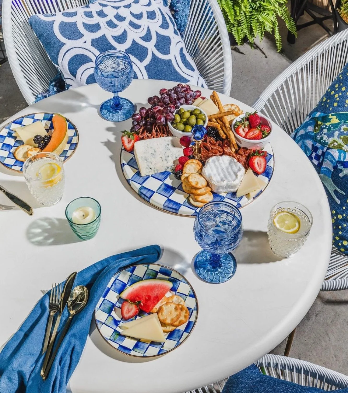 Make your summer spread POP with Royal check 🥰💙❤️

🏬Shop in Store: 321 Broadway, Paducah, KY 📞Call to order: 270.534.5951 📲Text a personal shopper: 859.379.4339 📧E-mail ordering: info@bbqandmore.biz 🔗bbqandmore.biz  #shoplocal #buysmall #BAMKY