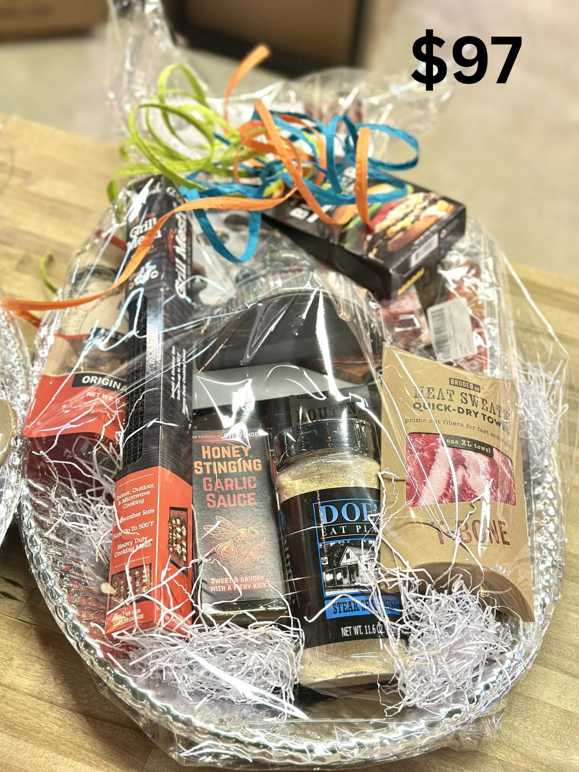 The ultimate gift for the ultimate dad!

Paducah, Kentucky Main Street Grill Master Basket

Two favorite Main Street flavors. One seriously great grilling basket.

The Main Street Grill Master Basket brings together some of our favorite local legends
