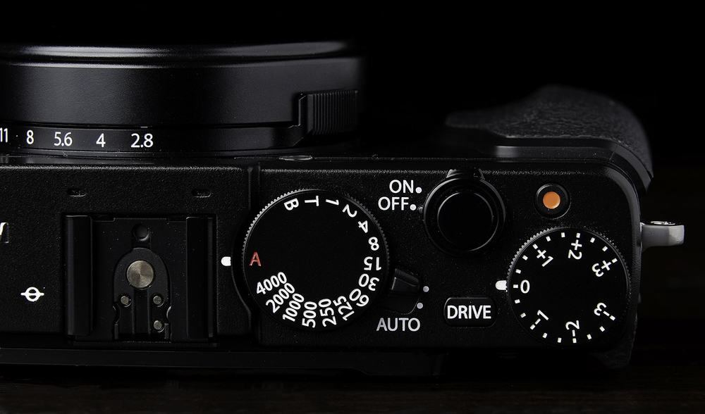 Fujifilm X70 Review — Fuji vs. Fuji