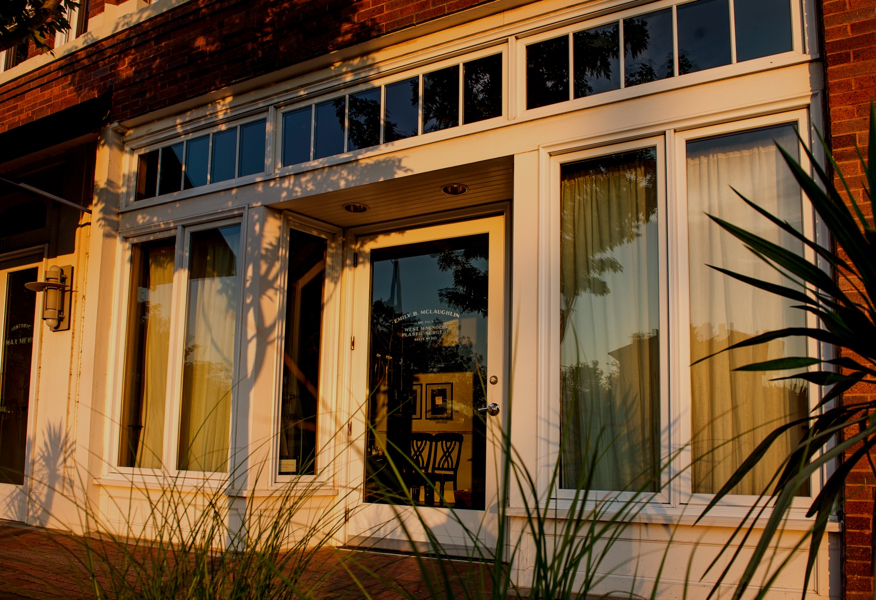 Dr.+Emily+McLaughlin+Exterior+3-1.jpg