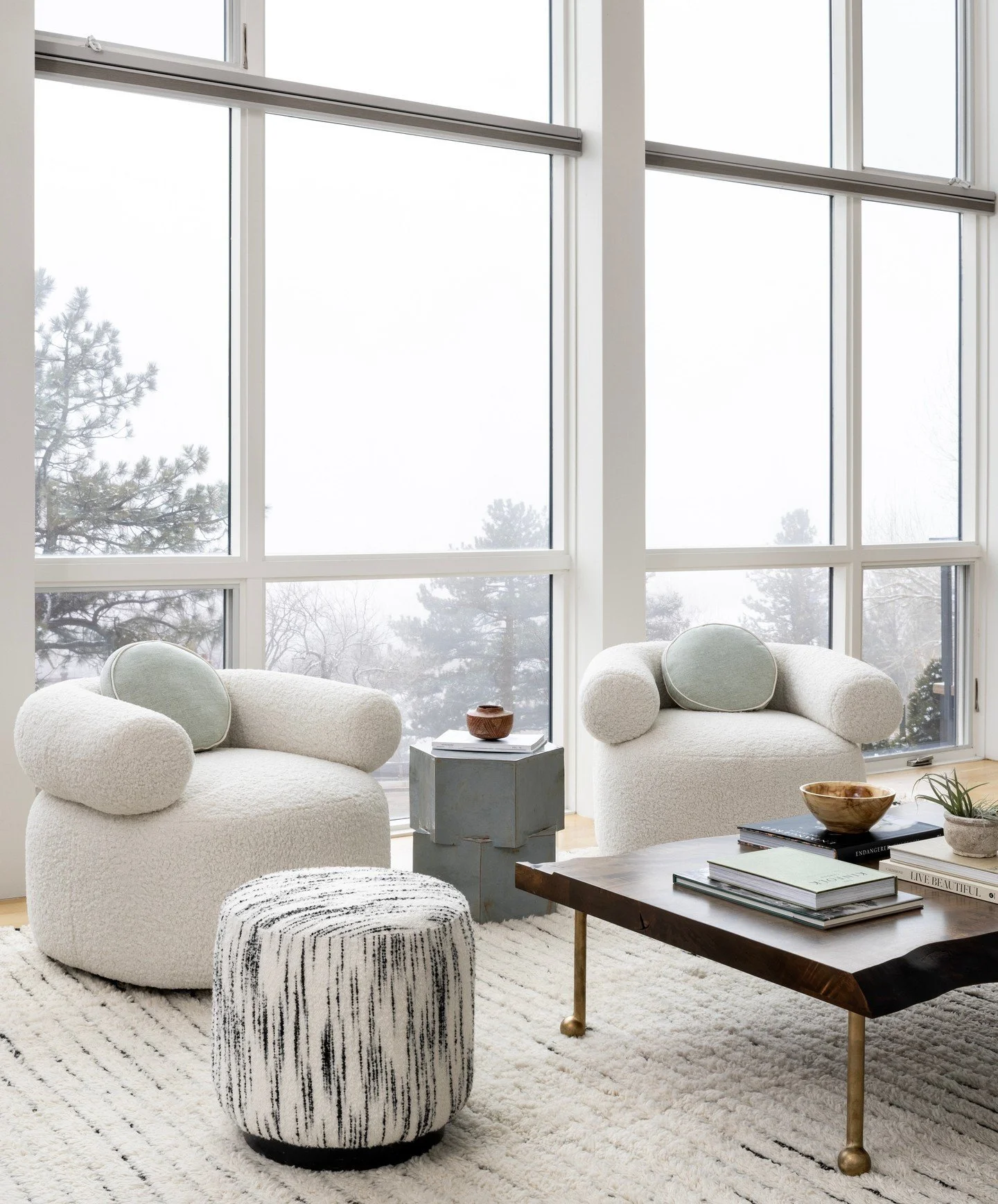 Let it snow! ❄️❄️❄️⁠
⁠
Interior Design: Joe McGuire Design⁠
⁠
#joemcguiredesign #wellnessdesign #wellbeingdesign #aspenart #aspeninteriordesign #coloradodesign #denverdesign #denverinteriors #luxuryhome #ColoradoInteriorDesign #boulderinteriordesign 