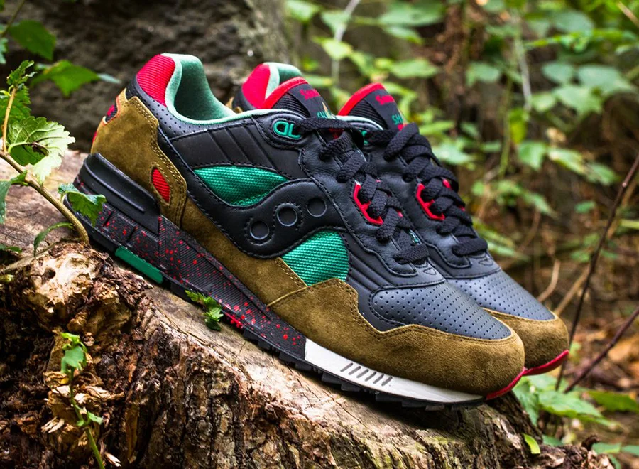 WEST NYC x Saucony Shadow 5000 "Cabin Fever". 
