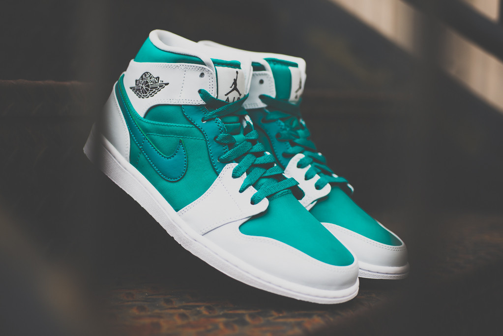 jordan 1 lush teal