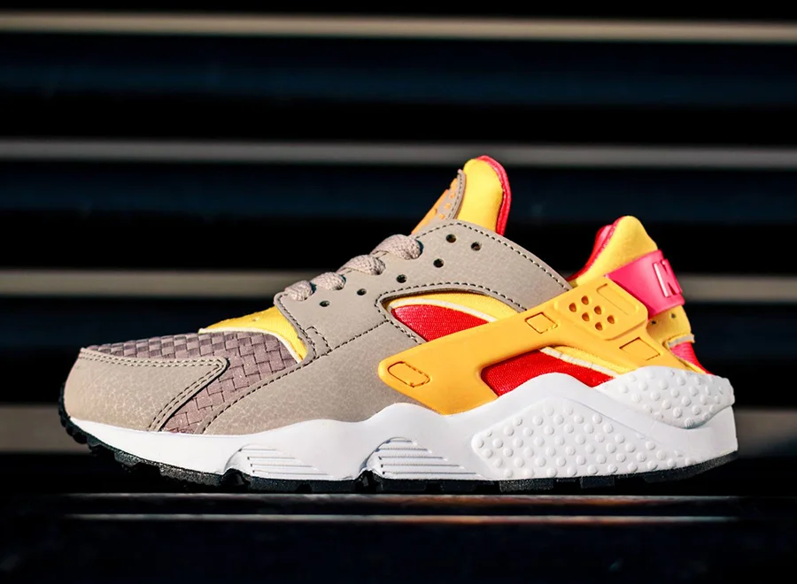 "Atomic Mango/Laser Crimson" WMNS