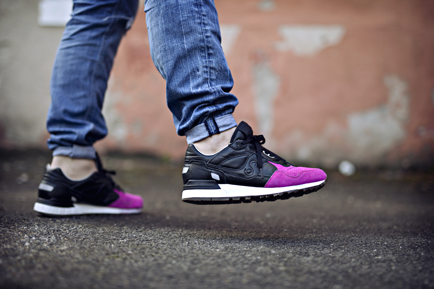 saucony shadow pink devil