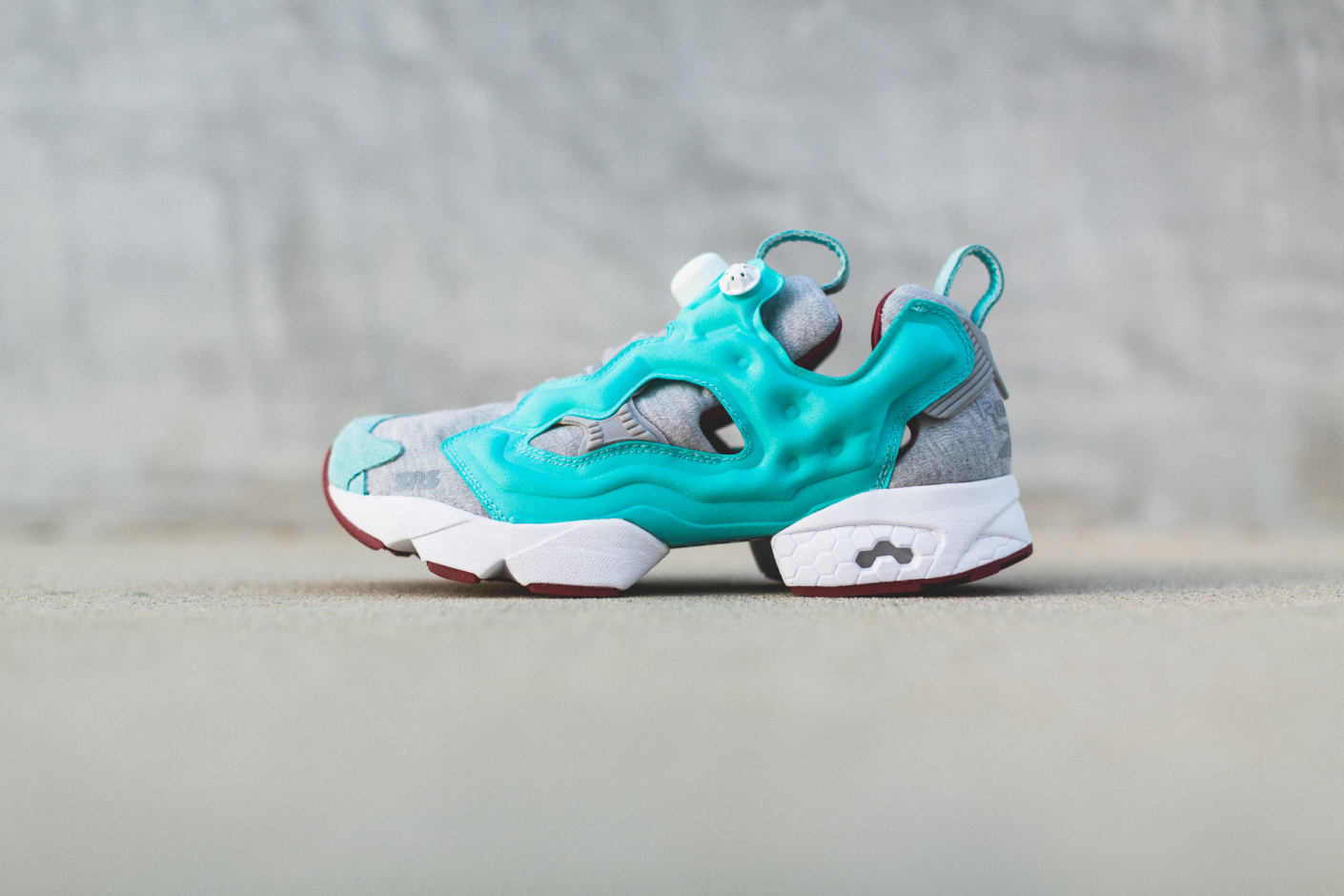 From SneakersNStuff