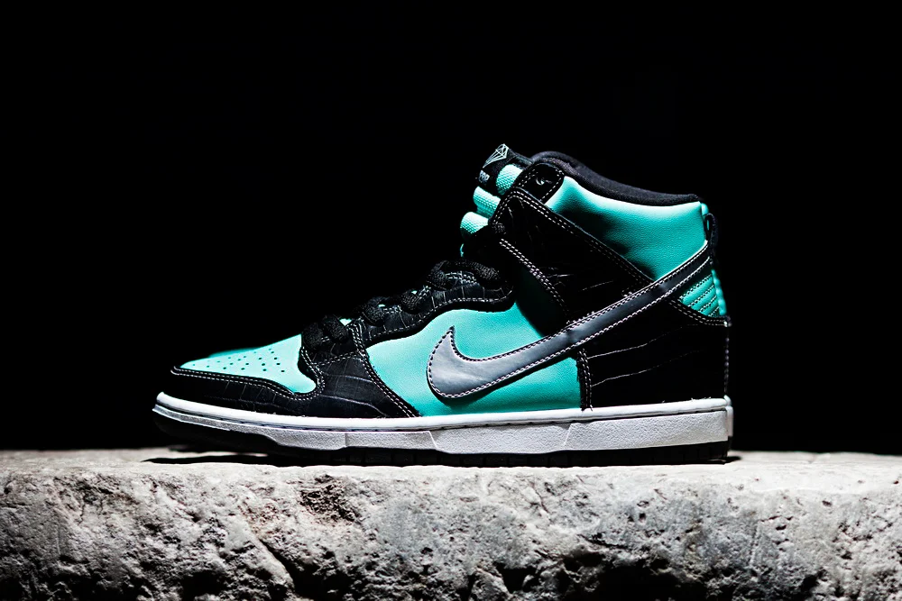 Diamond Supply Co x Nike SB Dunk High "Tiffany"