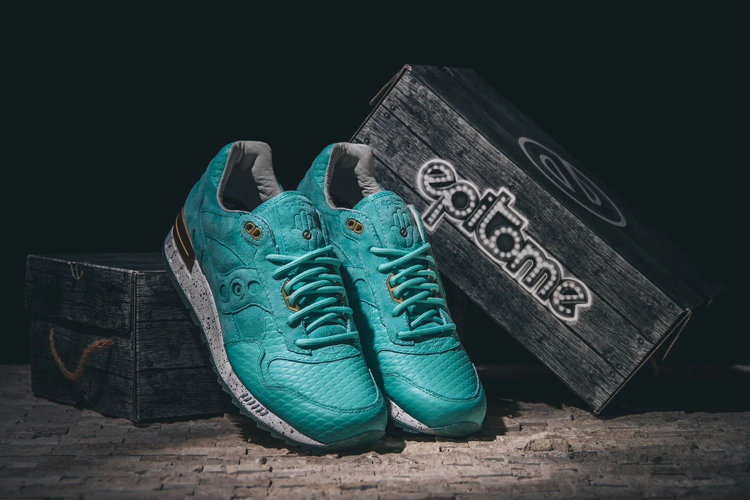 x Saucony Shadow 5000 “Righteous One 