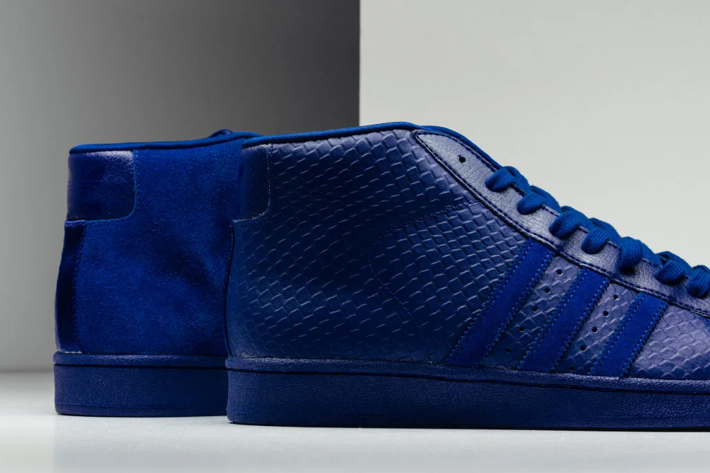 jordan 12 lagoon pulse