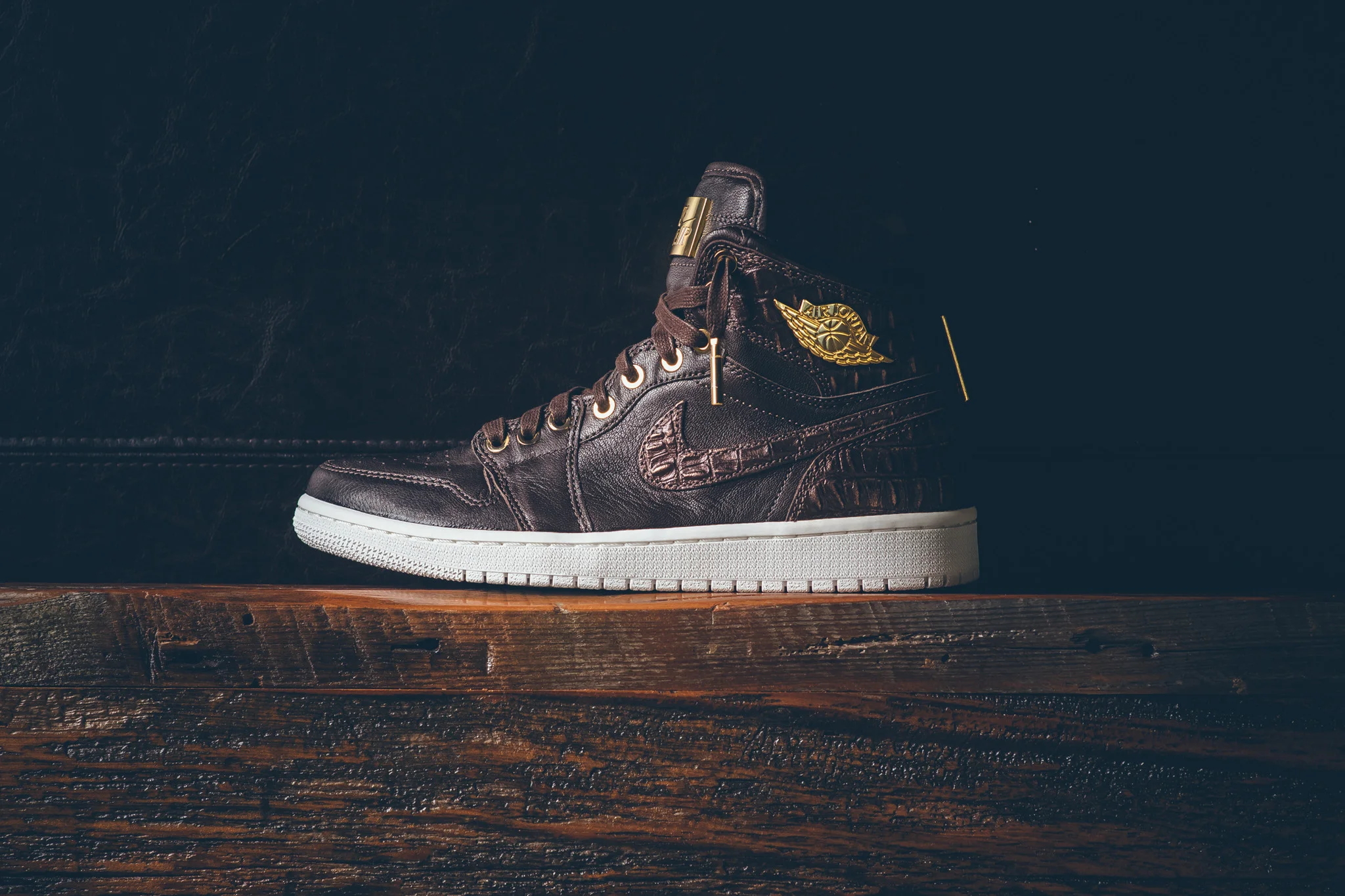 jordan 1 retro pinnacle baroque brown