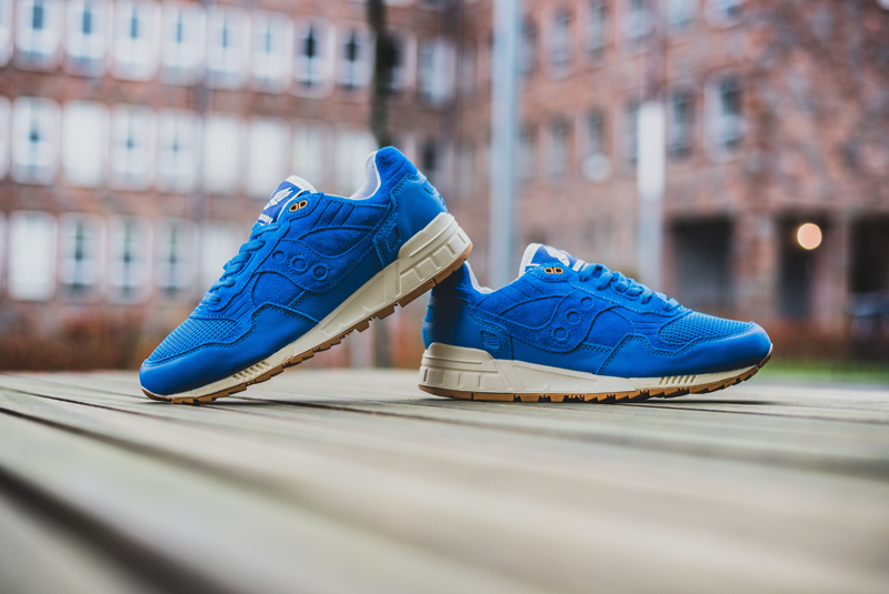 saucony elite bodega