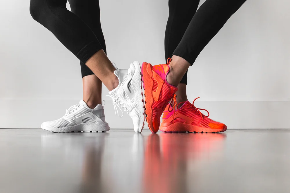 Conductor Carga Cortes Nike Air Huarache Run Ultra Black Total Crimson White Torpe Estadio Shuraba