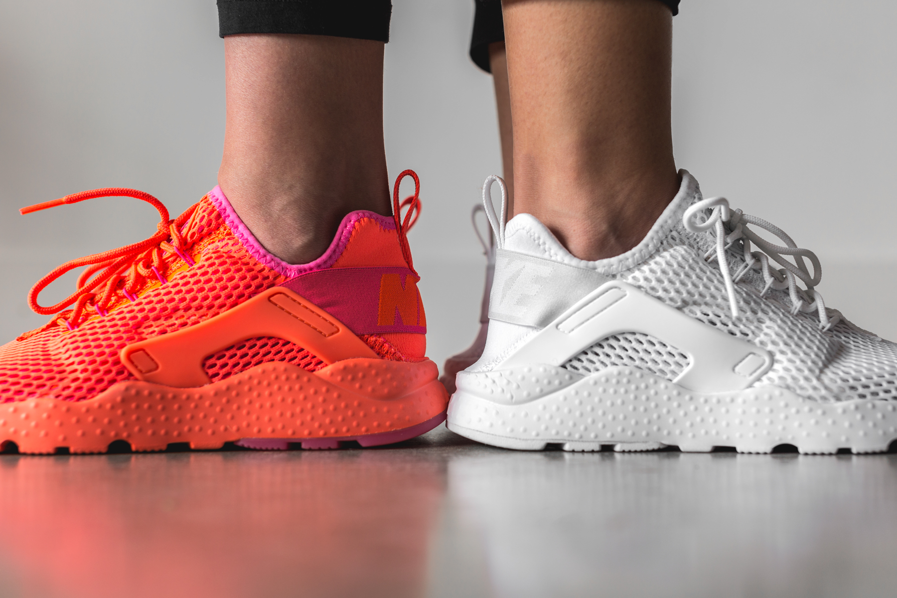 uitdrukken Smeltend Scheiden Nike Women Air Huarache Run Ultra BR “White” & “Total Crimson”. — Oslo  Sneaker Fest