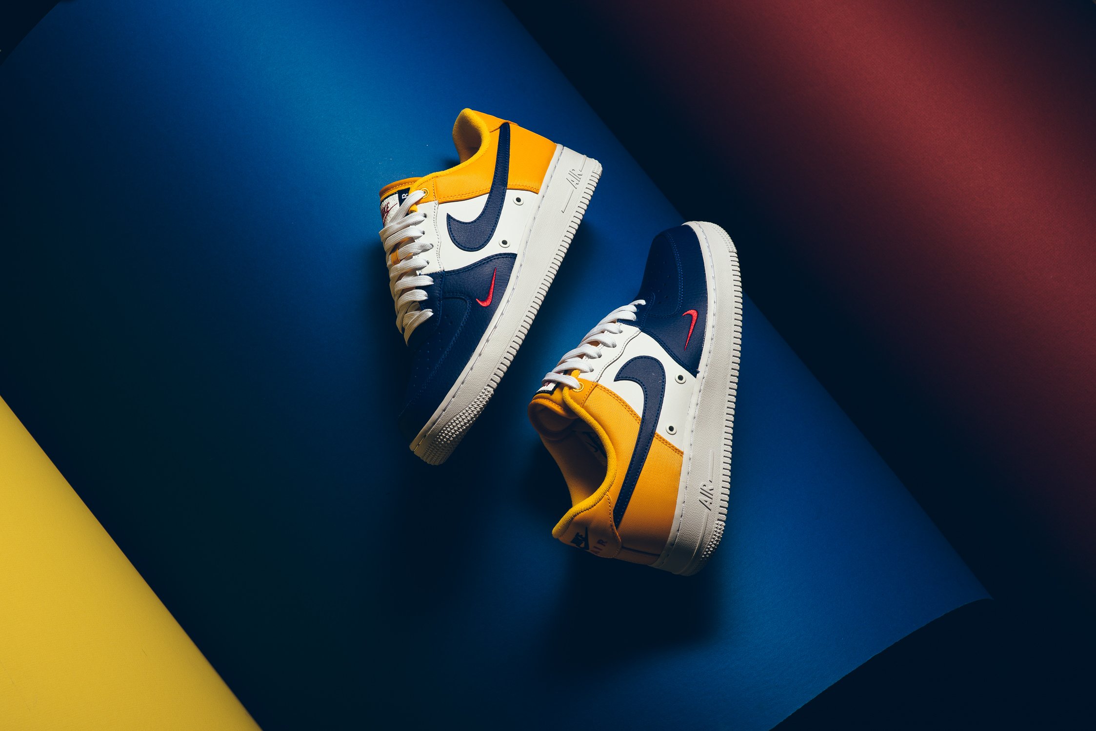 nike air force 1 lv8 mini swoosh