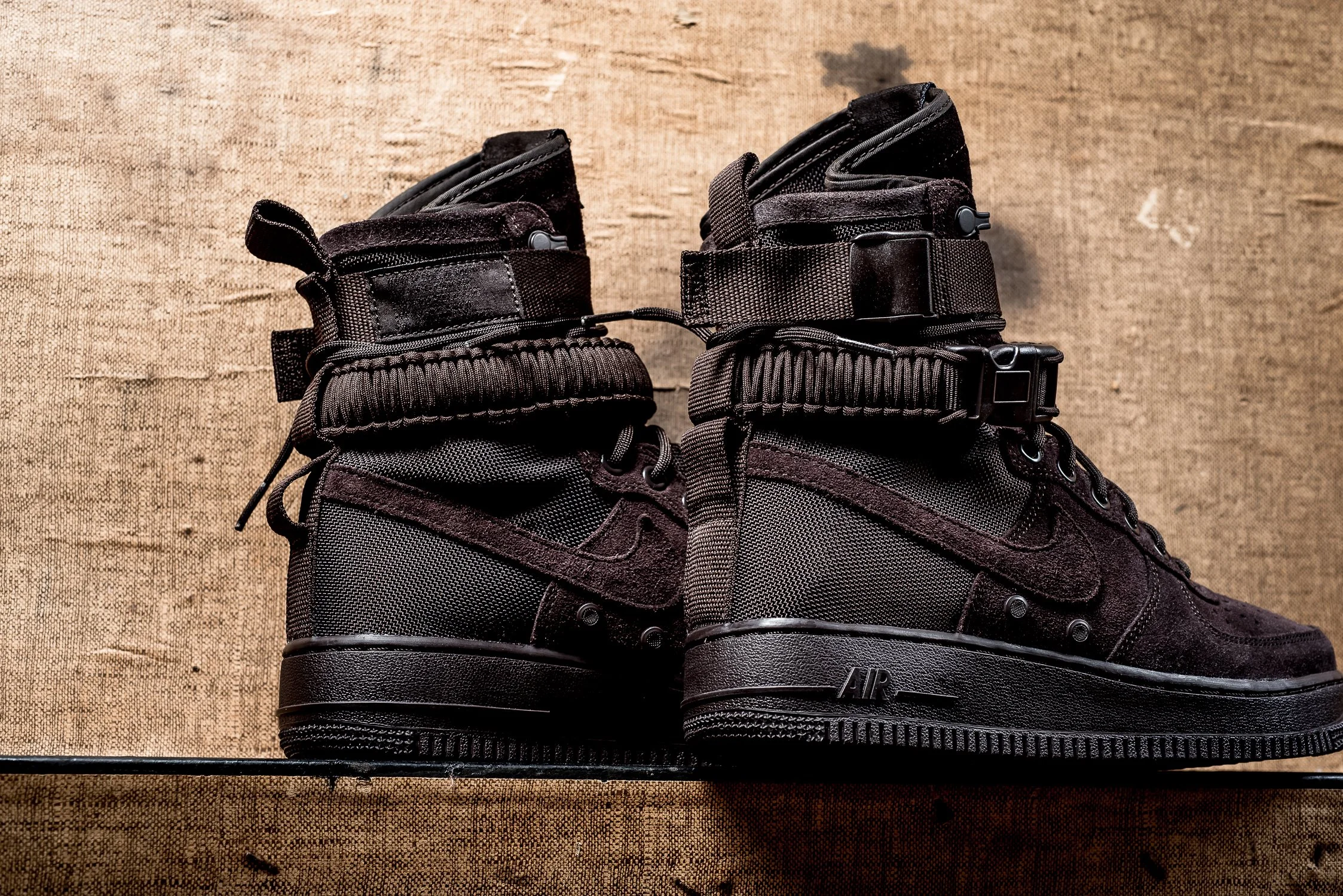 Nike_SF_AF1_brown_maroon_sneaker_politics_hypebeast_11.jpg