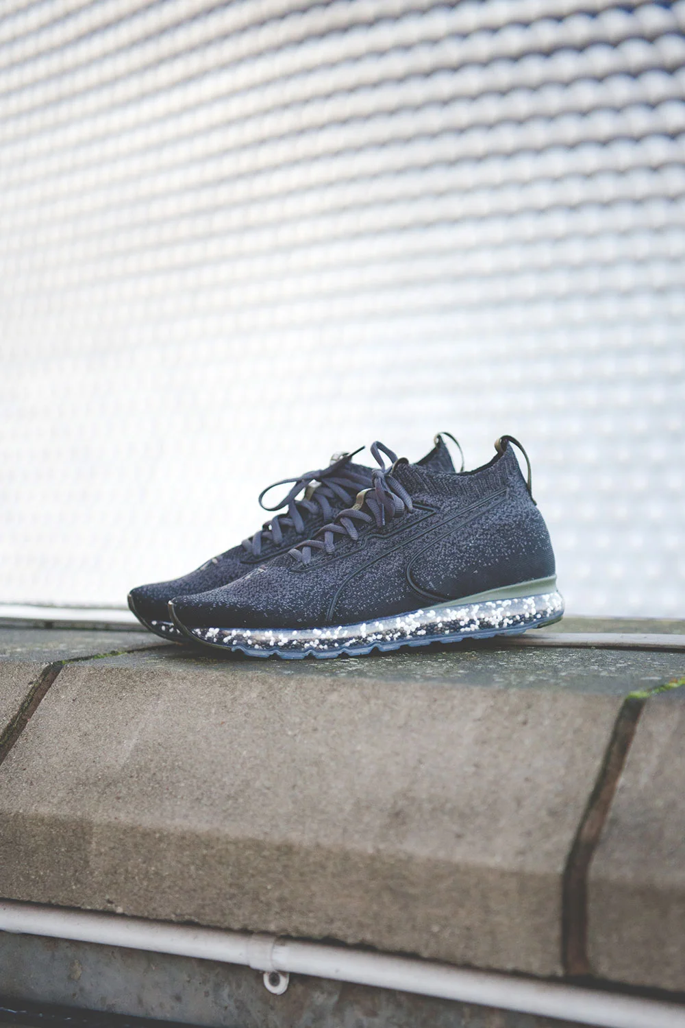 puma jamming on feet