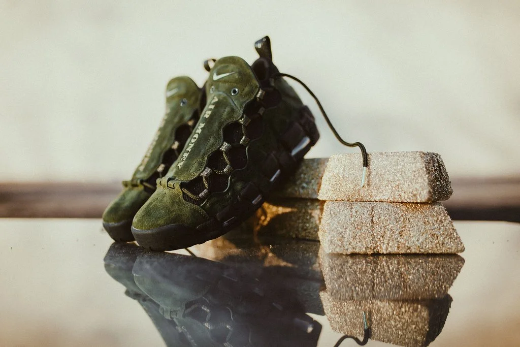 Nike-AirMoreMoneyQS-SequoiaMetallicGoldBlack_7_1024x1024.jpg