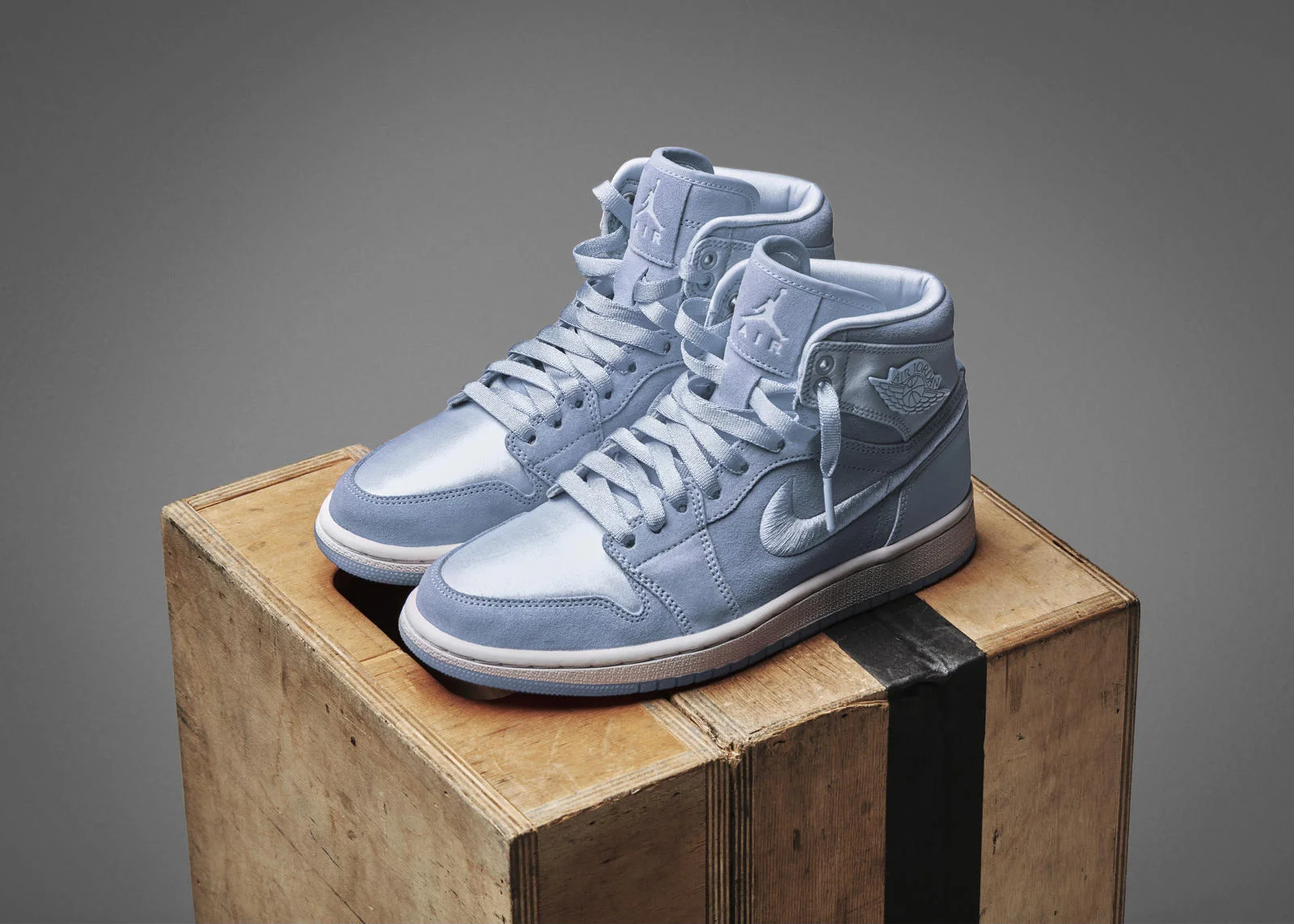 HO17_JD_JSW_WOMENS_SOH_AJI_HYDROGEN_BLUE_DETAIL_1_rectangle_1600.jpg