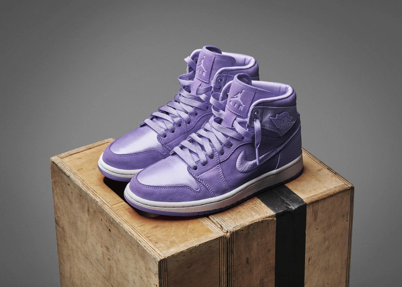 HO17_JD_JSW_WOMENS_SOH_AJI_PURPLE_EARTH_DETAIL_1_rectangle_1600.jpg