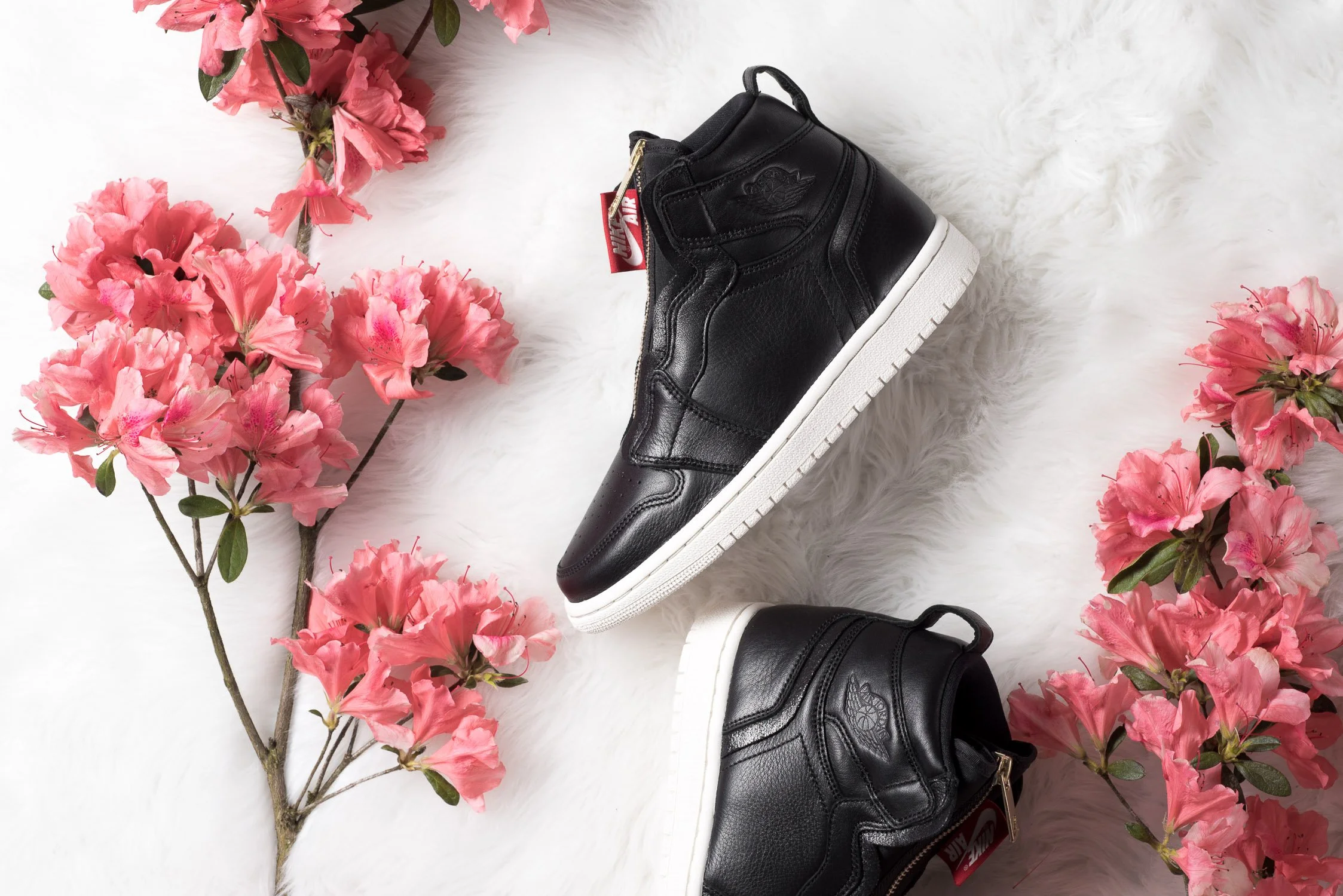 WMNS_Air_Jordan_1_High_Zip_Black_Gold_Red_Sneaker_Politics_1.jpg