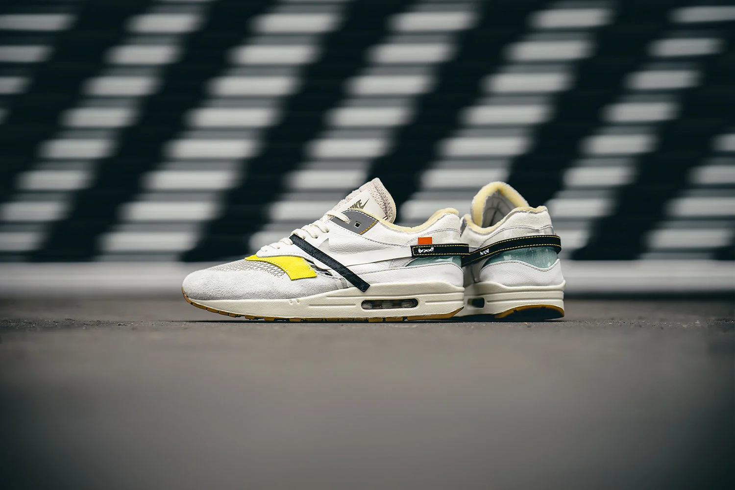 Off+White+Am1.jpg