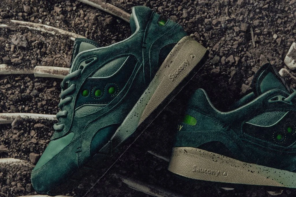 5-Feature_x_Saucony_Shadow_6000_Living_Fossil_S70429-1_-Feature-LV-0131_2_81ac7d8c-24ae-4a7a-b7b7-7bbe22e4e912_1024x1024.jpg