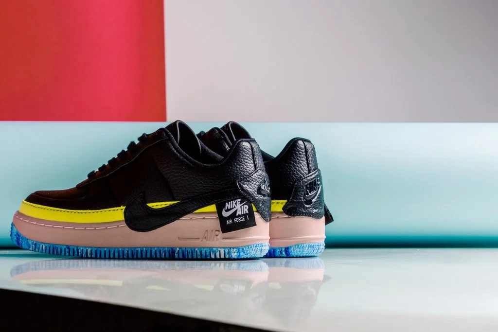 Nike_Women_s_AF1_Jester_XX_SE_AT2497-001_AT2497-002_-Feature-LV-0081_1024x1024.jpg