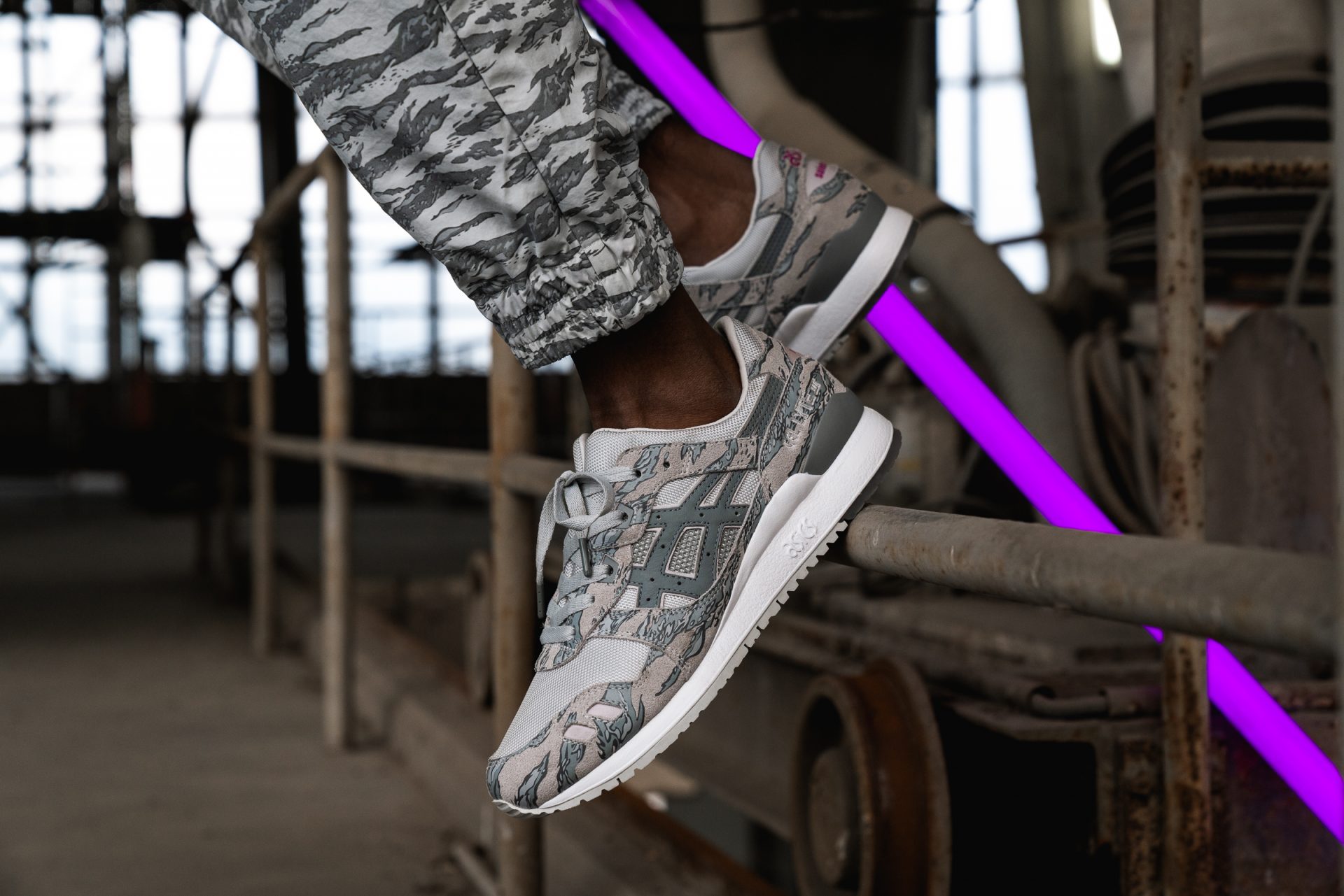 solebox_x_atmos_x_asics_gl3-16-1920x1281.jpg