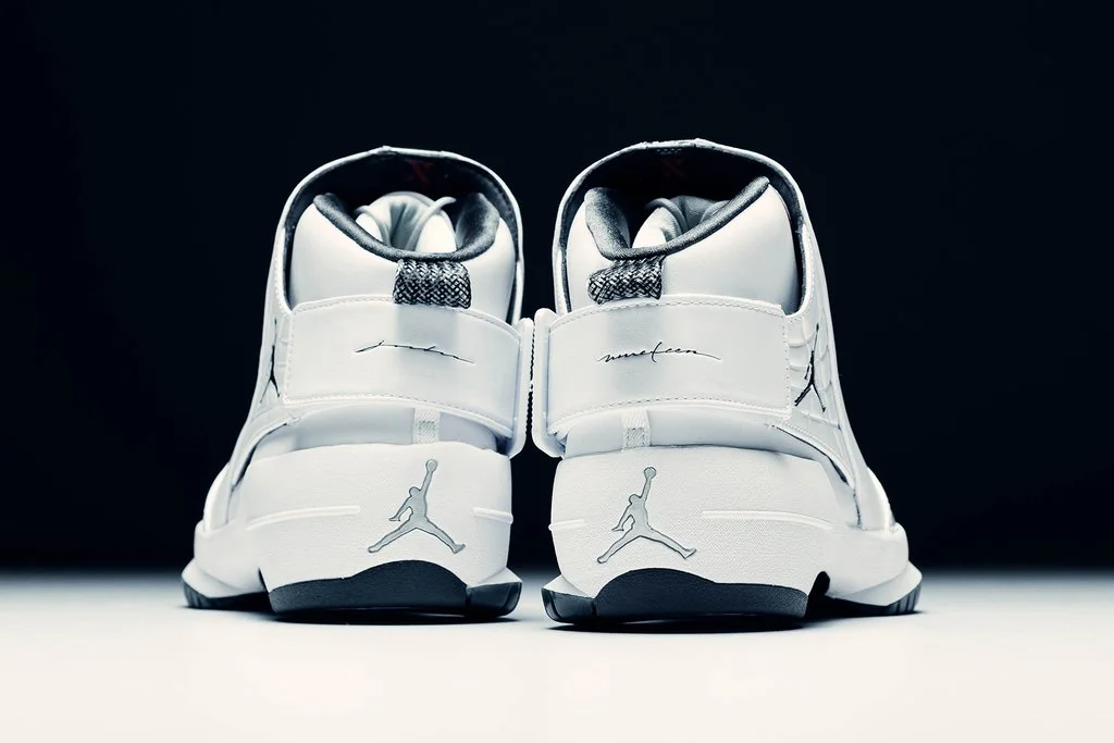 Air_Jordan_19_Retro_Flint_-_White-Chrome-Flint_Grey_AQ9213-100_-_Feature-LV_-_January_02_2019-24_1024x1024.jpg