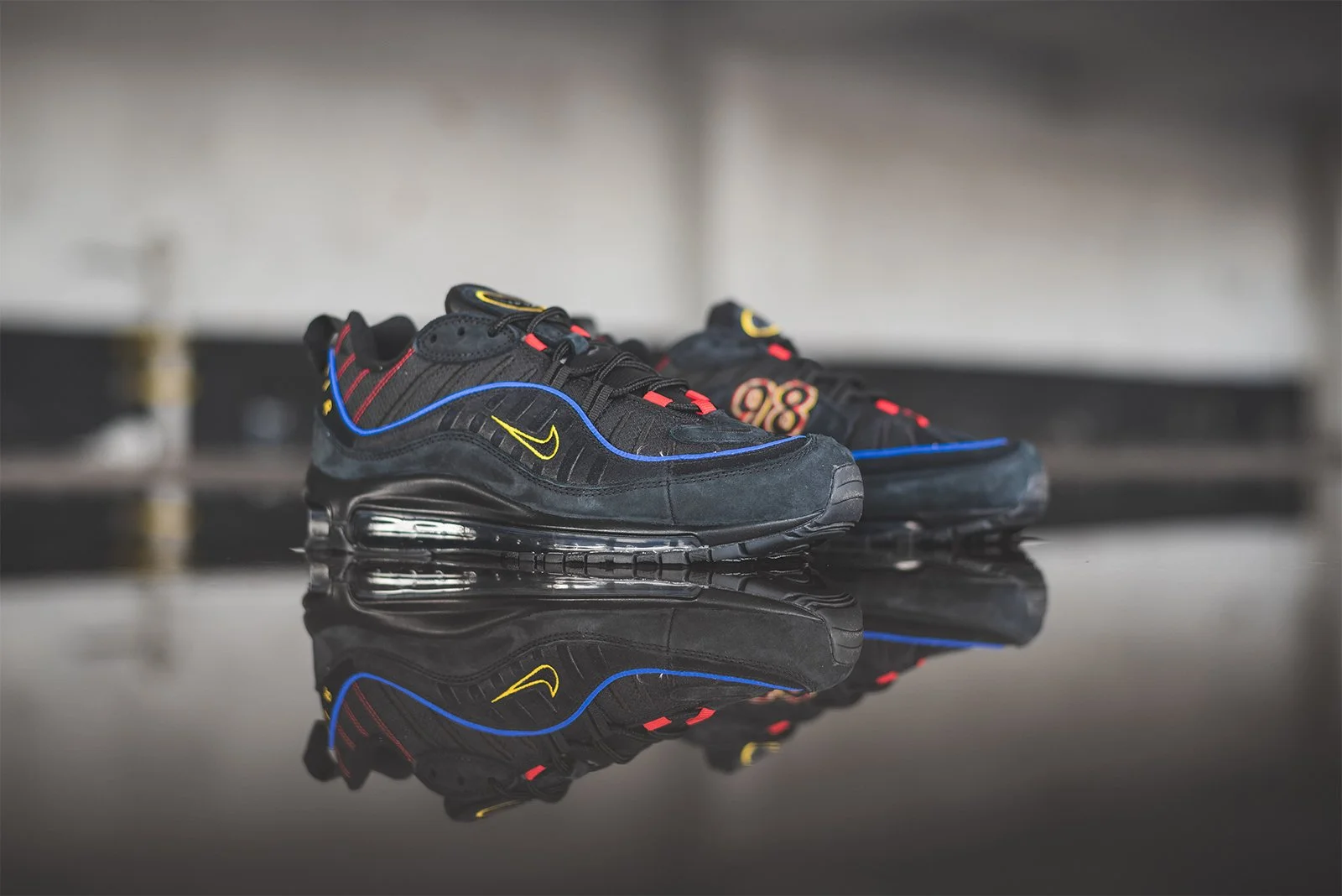Nike_AirMax98_CD1537-001_HANON_TAL-2.jpg