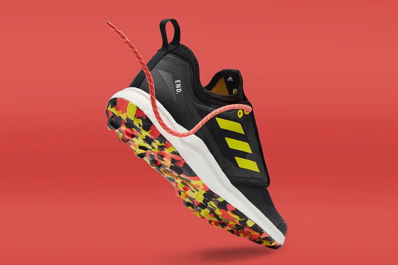 https___hypebeast.com_image_2019_03_end-adidas-consortium-terrex-agravic-xt-thermochromic-2.jpg