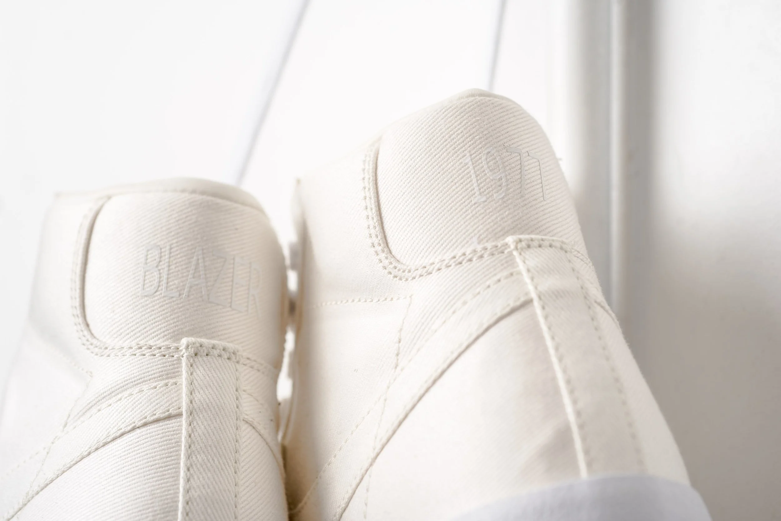 Nike_Blazer_Mid_77_Vintage_WE_Sail_Sail_White_cd8238-100_sneaker_politics_-9.jpg