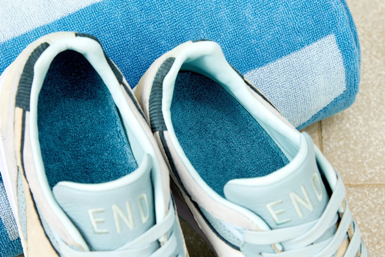 https___hypebeast.com_image_2019_05_end-diadora-n9002-lido-blue-colorway-release-5.jpg