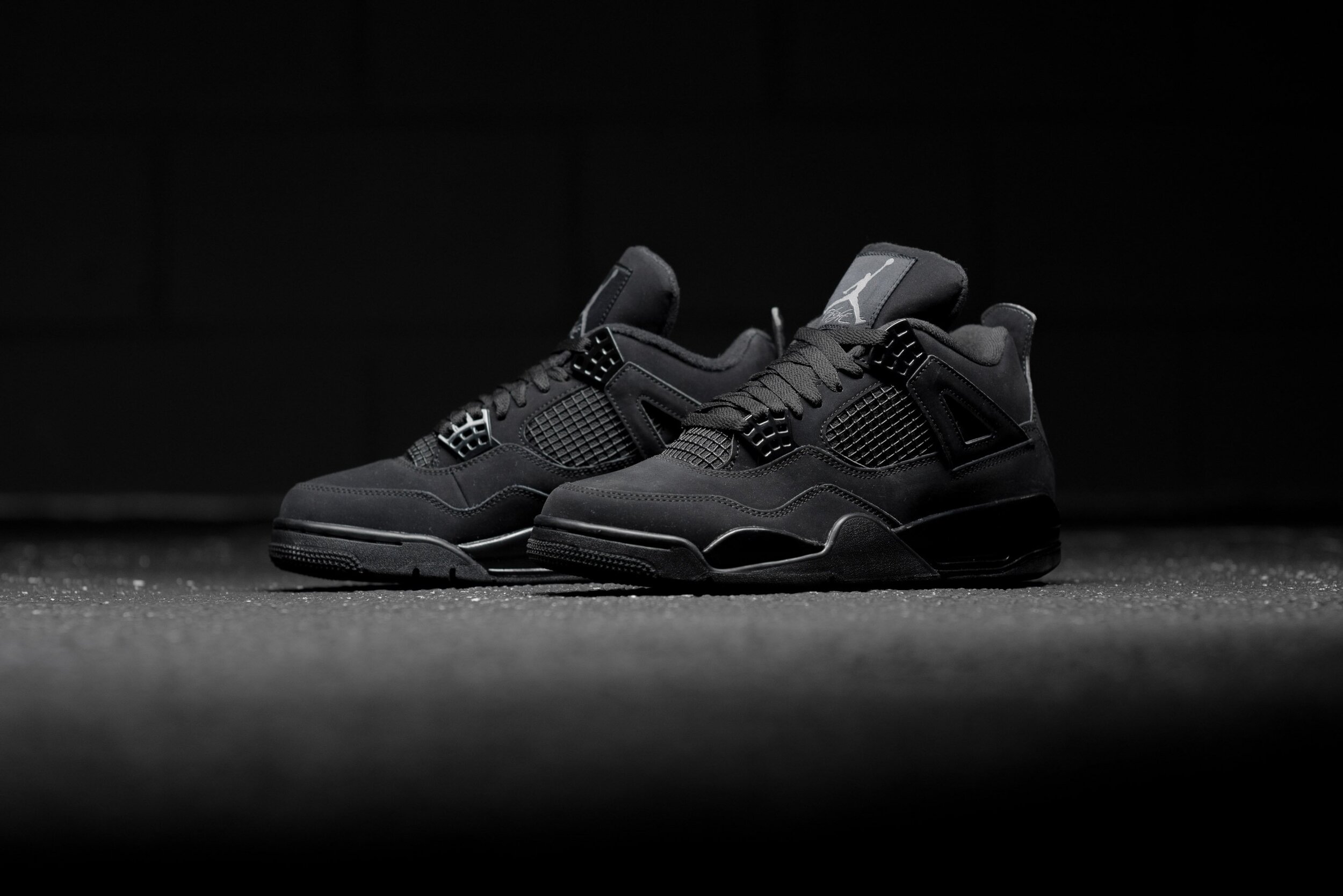 Air Jordan 4 Retro “Black Cat” — Oslo Sneaker Fest