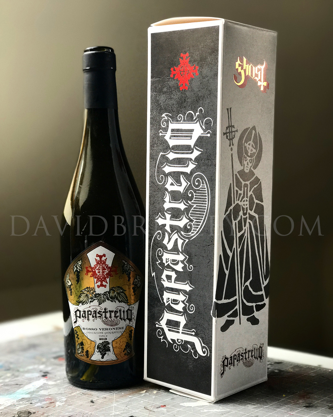 GHOST | Papastrello wine labels and box Ink on paper and digital Official Papastrello hand lettered logotype, illustration, and design for front and back labels and box packaging Brands For Fans (Sweden) | 2016
