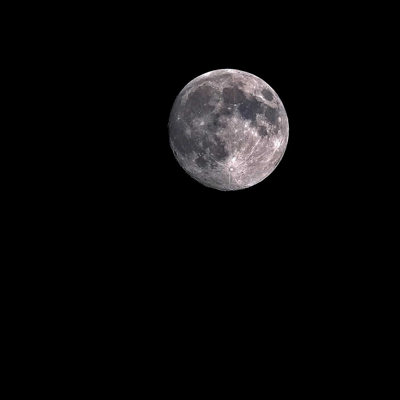  Full moon shot with Fuji XT-2 Fujinon 55-200 lens 