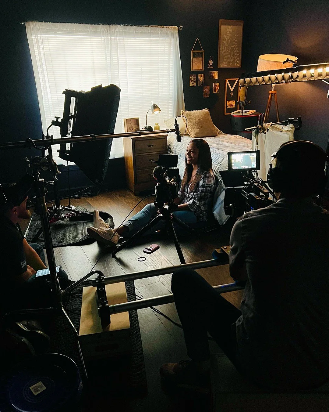 First Interview Setup with our Film Stage.
Paint, Props, &amp; Furniture was a fun task.

&bull; Key light = LitePanels Gemini 2x1 - 1.5 stops of diffusion
&bull; Hair and cheek light is lit by tube light
&bull; Background shaft light is an Aputure 1