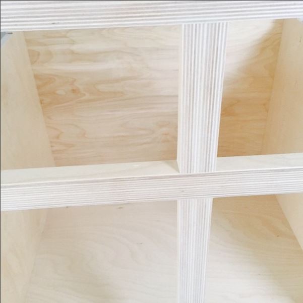 Our kitchen is getting love today from the #talented @wrenhifi and @darlingtarantula #balticbirch #balticbirchplywood #design #talentedfriends #kristibyersarchitect