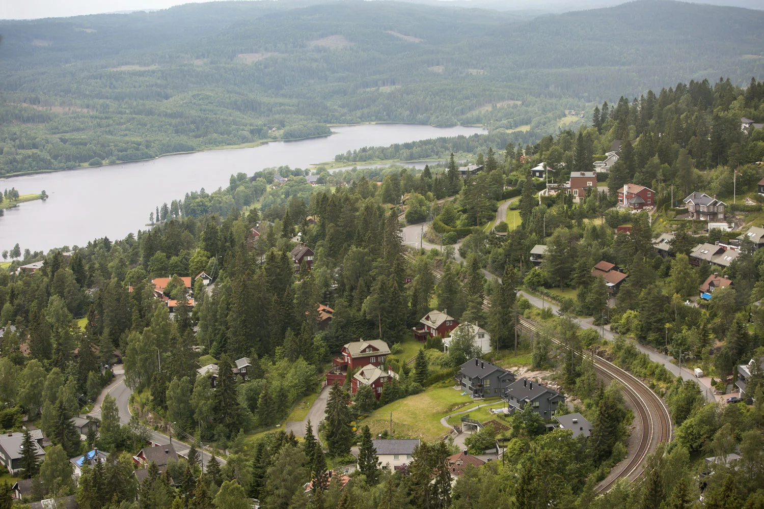 Oslo-Holmenkollåsen-93341.jpg