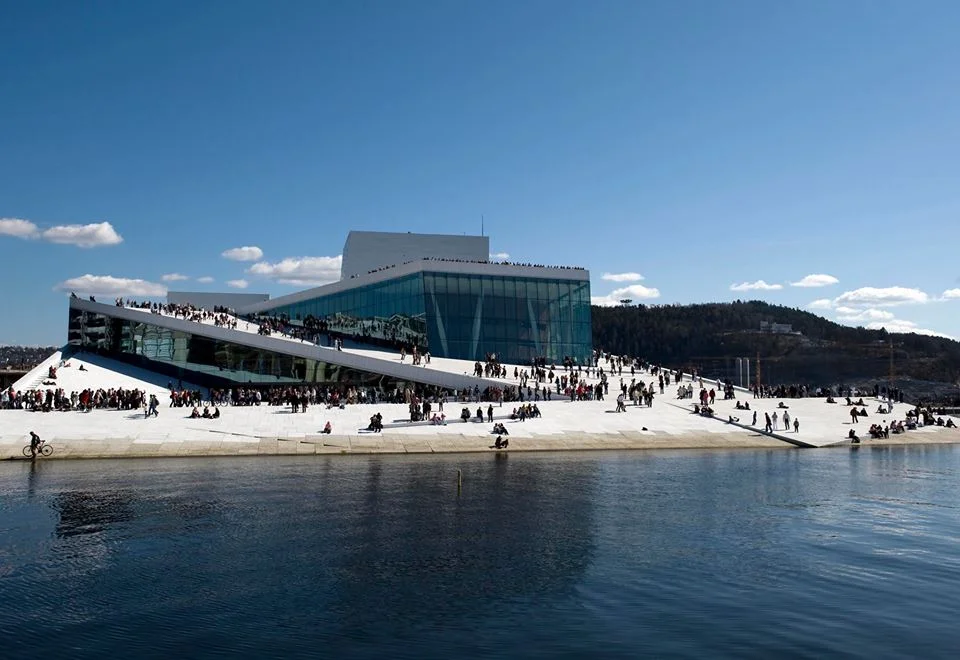 Minikonsert med HUM-korenes Storkor på Operataket