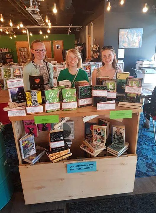 Medlemmer søkes! Hver måned er det litteraturklubb for leseglade ungdommer hos oss. På litteraturklubben snakker vi om bøker, og blir kjent med andre ungdommer som liker å lese. Popkorn og uhøytidelig stemning!